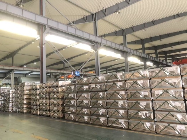 Üstün Boyalık Teneke Yapraklar / Bobin 0.2mm T4BA Teneke Konserve Gıda Paketleri için