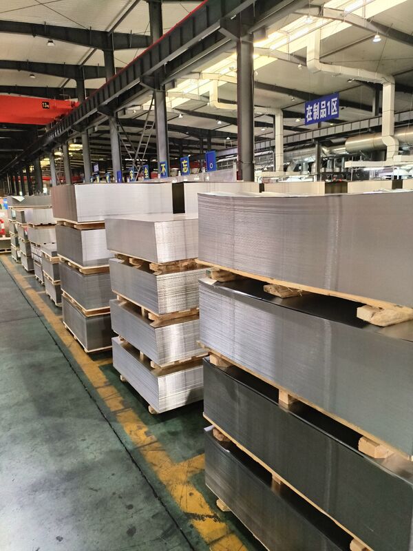 5.6/5.6 endüstriyel kutu kapağı damgalama için T4 sıcaklıklı elektrolitik teneke ağır kaplama plaka 0.22mm-0.35mm Paketleme